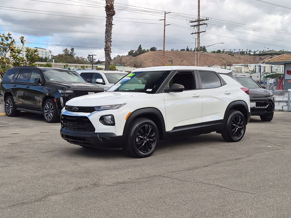 Summit White 2023 Chevrolet Trailblazer LS FWD SUV / Crossover Front-Wheel Drive Continuously Variable Transmission