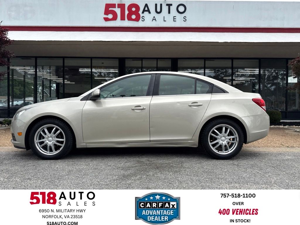 2013 Chevrolet Cruze 2LT Sedan FWD