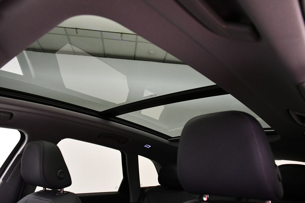 Thumbnail: 2025 Audi Q5 - 17