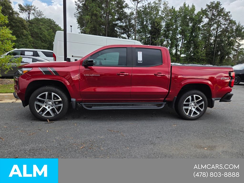 Used 2024 Red Chevrolet Z71 image 3