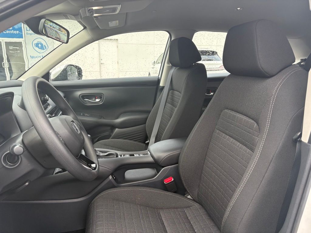 2025 Honda HR-V AWD LX