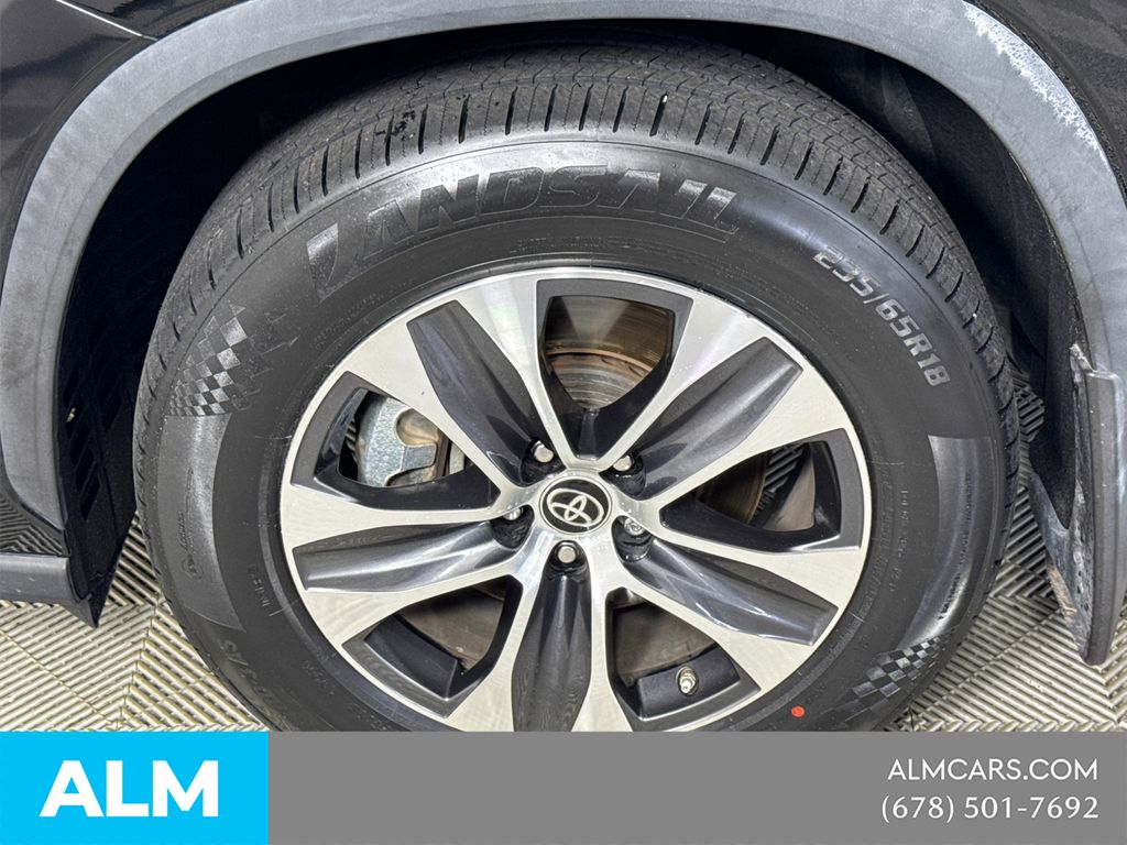 Used 2023 Black Toyota XLE image 15