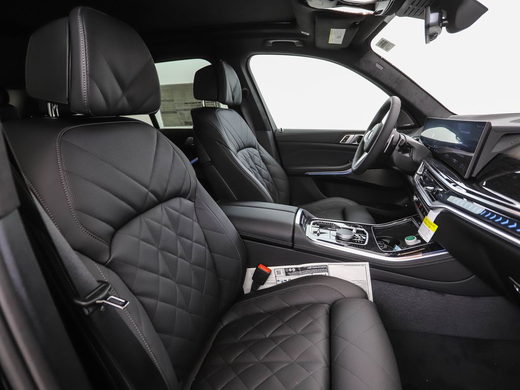 Thumbnail: 2026 BMW X5 - 31