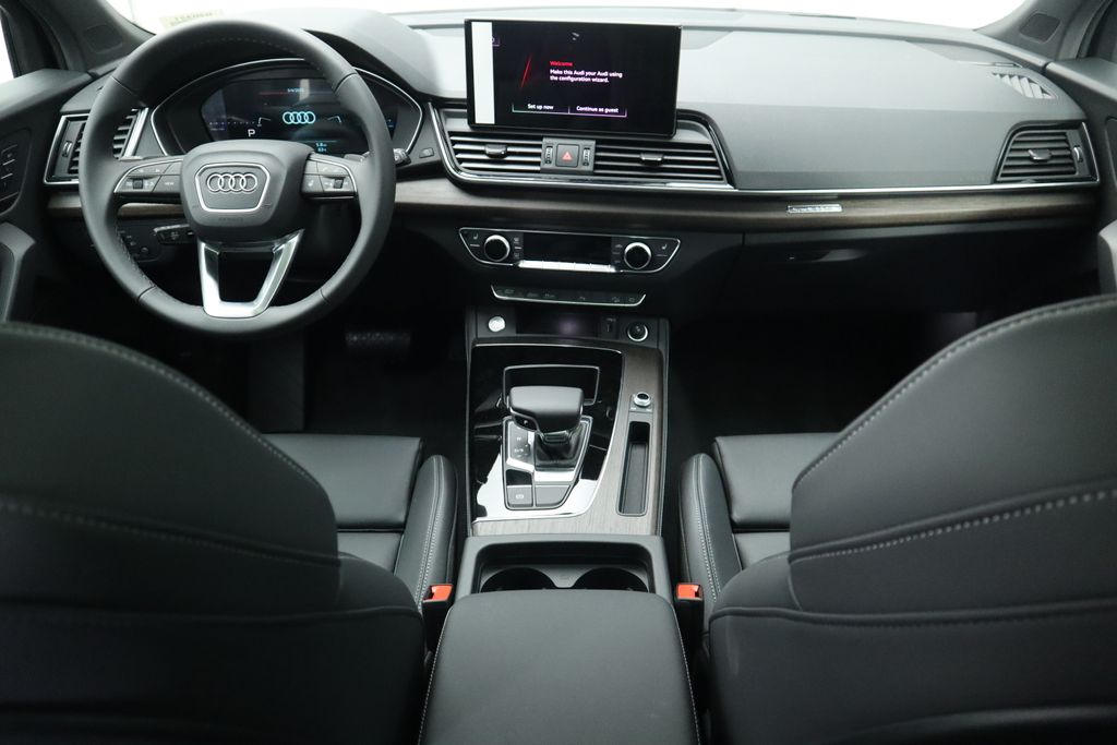 Thumbnail: 2025 Audi Q5 - 15