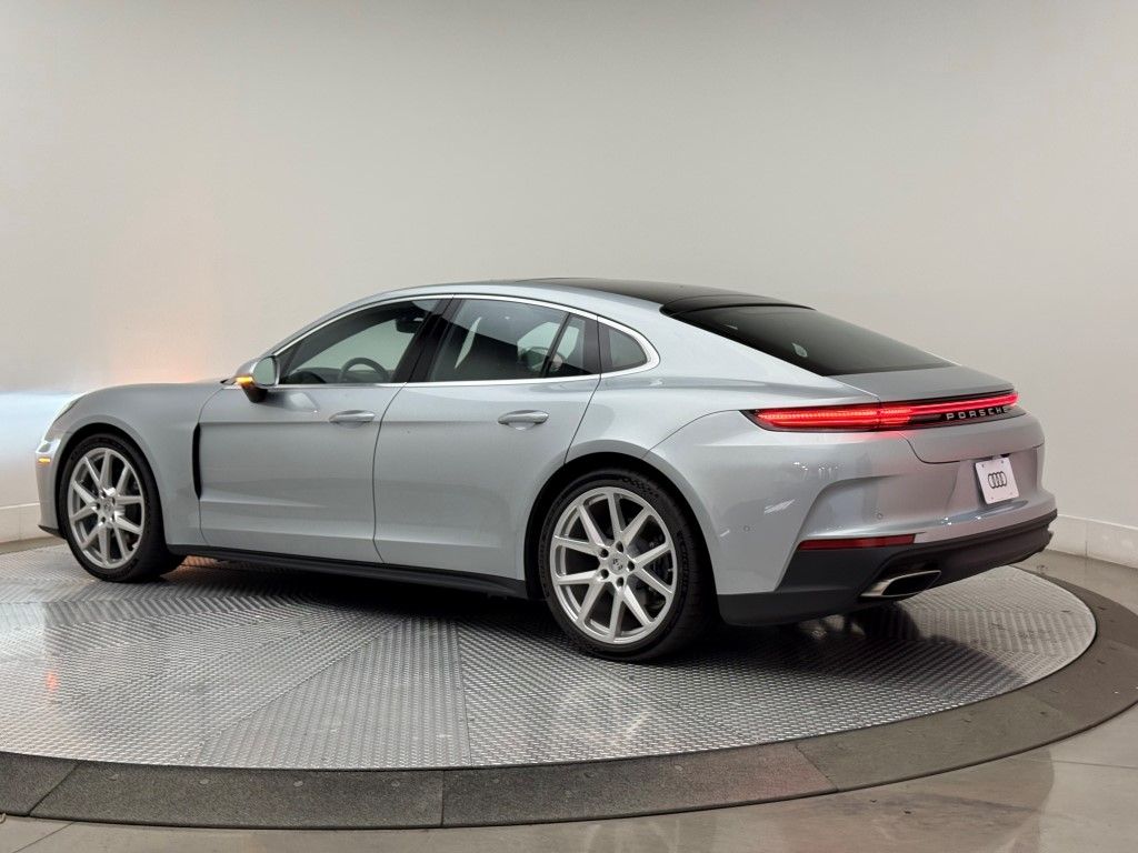 Thumbnail: 2025 Porsche Panamera - 11