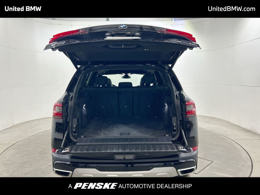 Thumbnail: 2022 BMW X5 - 22