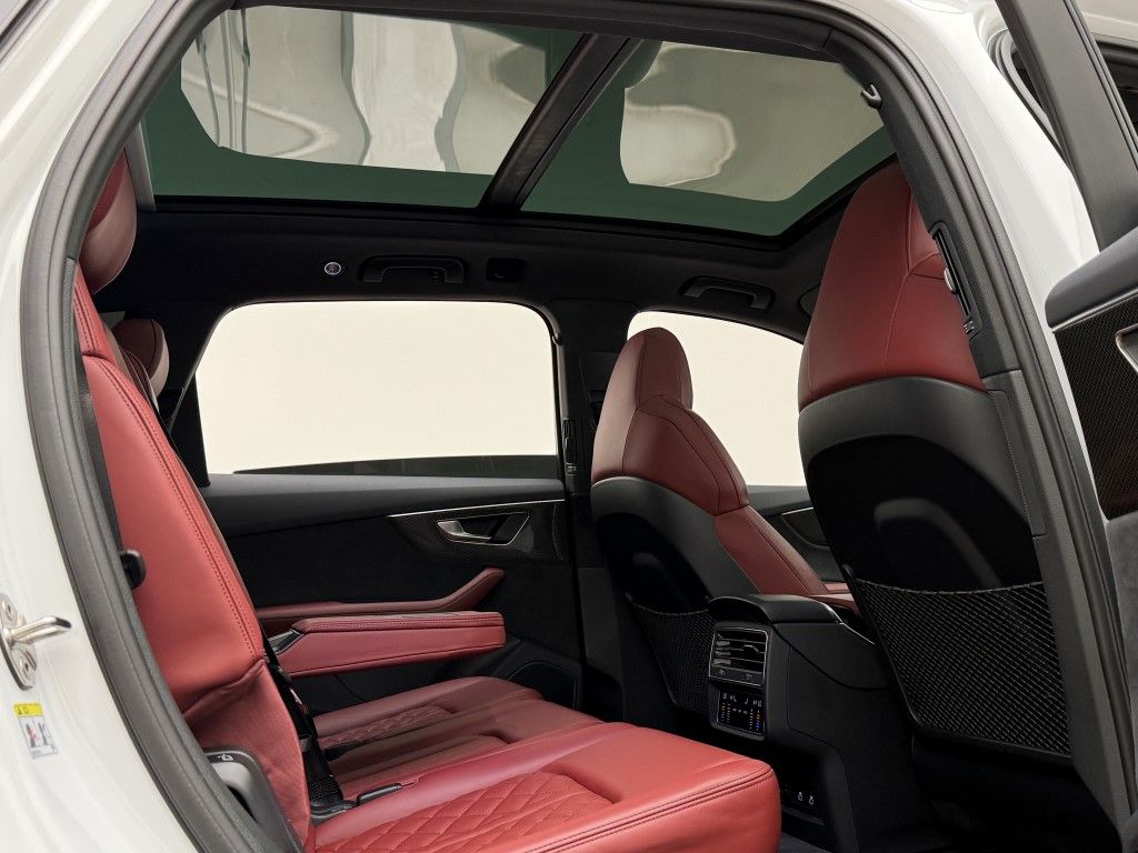 2023 Audi SQ7 Premium Plus 17