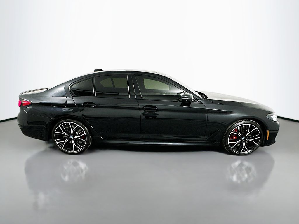Thumbnail: 2023 BMW 5 Series - 4