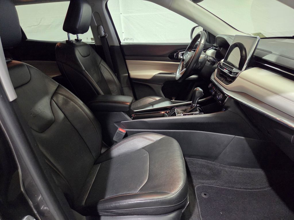 2022 Jeep Compass Limited photo