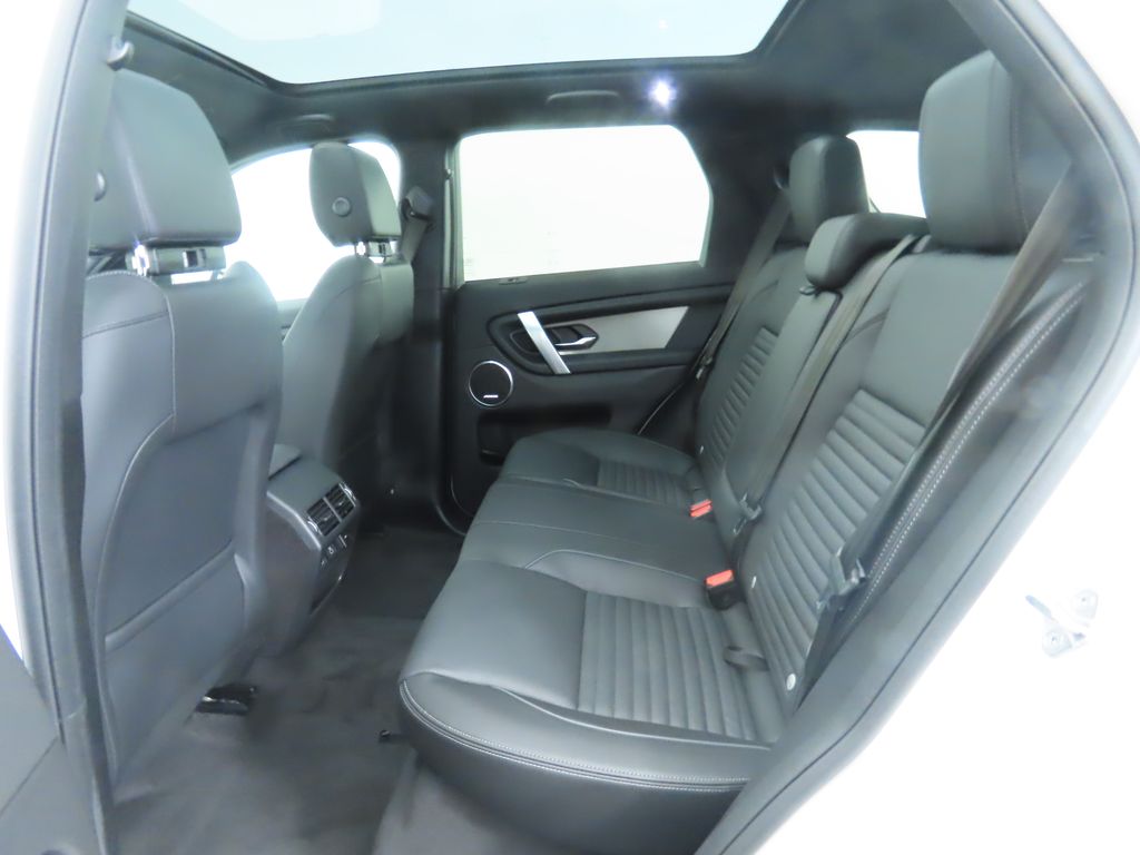 Thumbnail: 2024 Land Rover Discovery Sport - 23