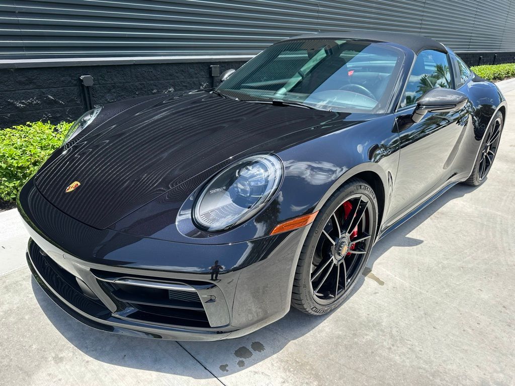 Thumbnail: 2023 Porsche 911 - 6