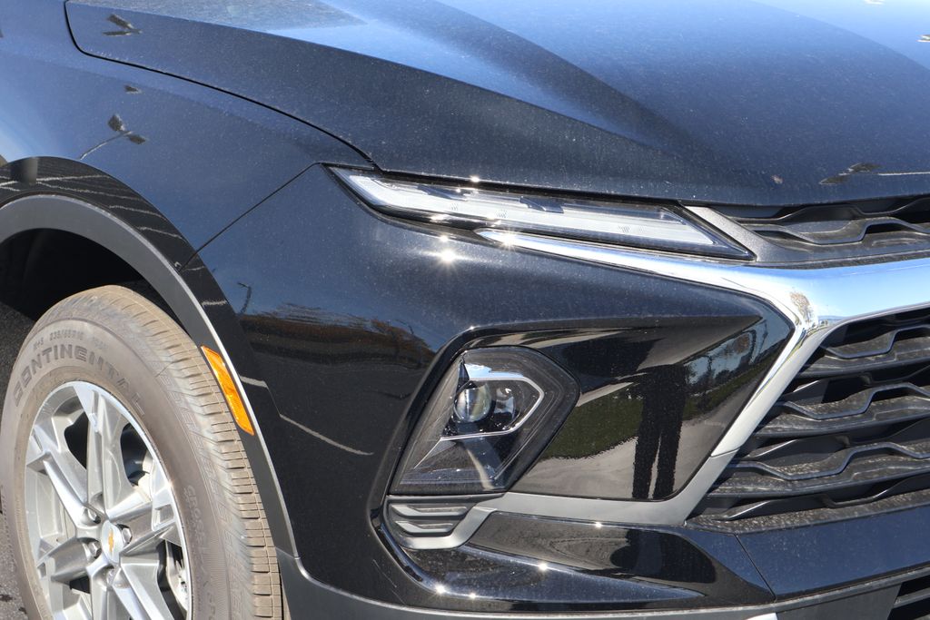 Thumbnail: 2025 Chevrolet Blazer - 3