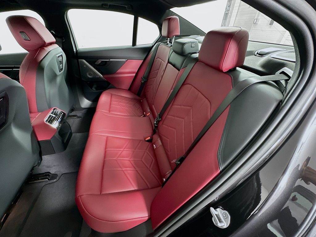 Thumbnail: 2026 BMW 5 Series - 17