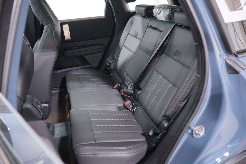 Thumbnail: 2027 MINI Cooper Countryman - 10