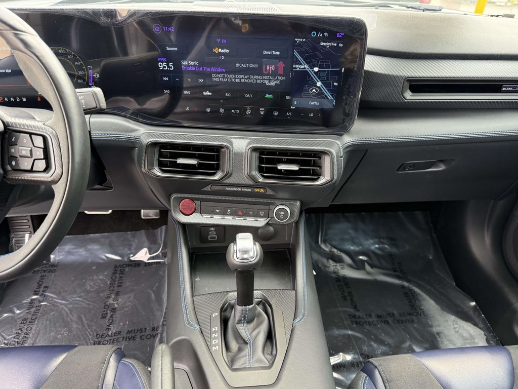 2025 Ford Mustang Dark Horse - Photo 18
