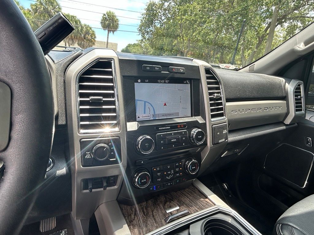 Used 2017 Red Ford Lariat image 12