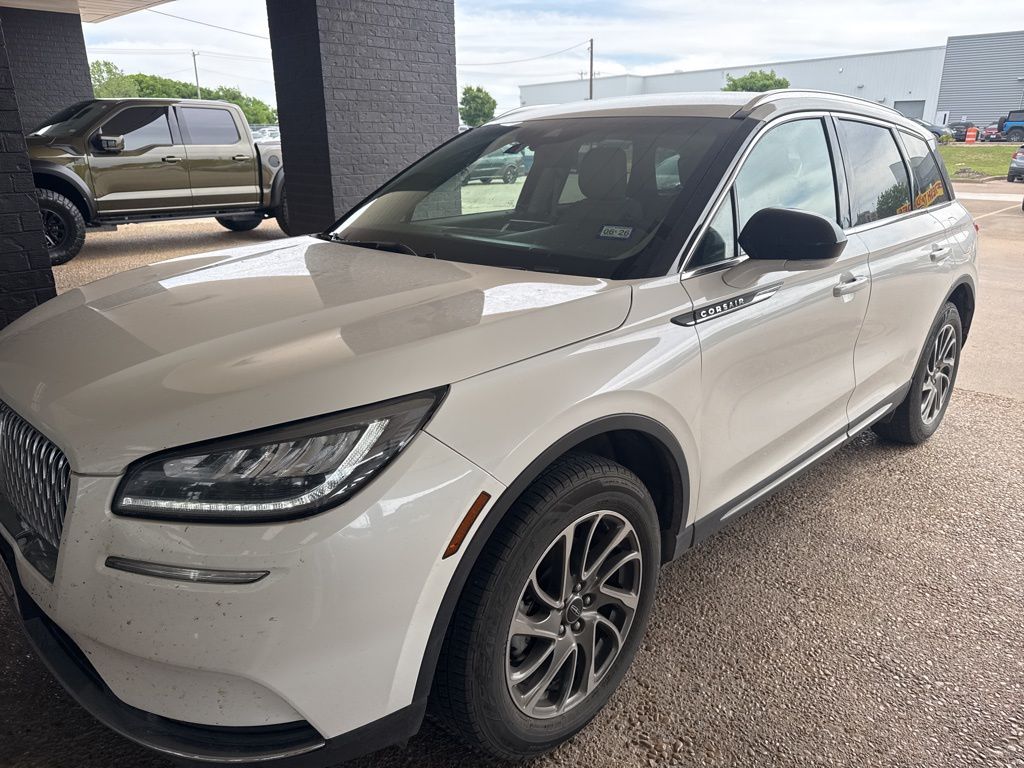 White 2020 Lincoln Corsair Standard FWD SUV / Crossover Front-Wheel Drive 8-Speed Automatic