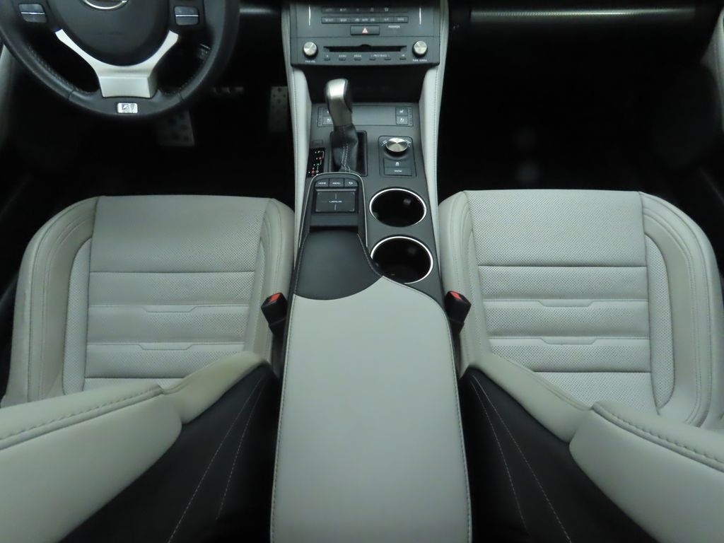 2015 Lexus RC 350 17