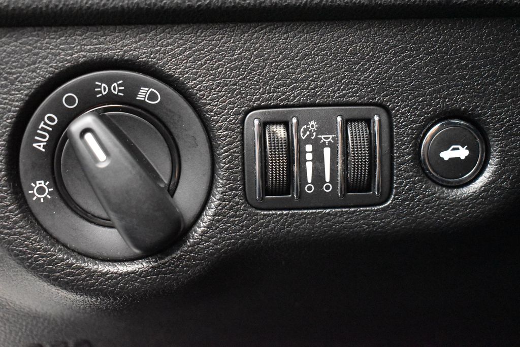 Thumbnail: 2022 Dodge Charger - 15