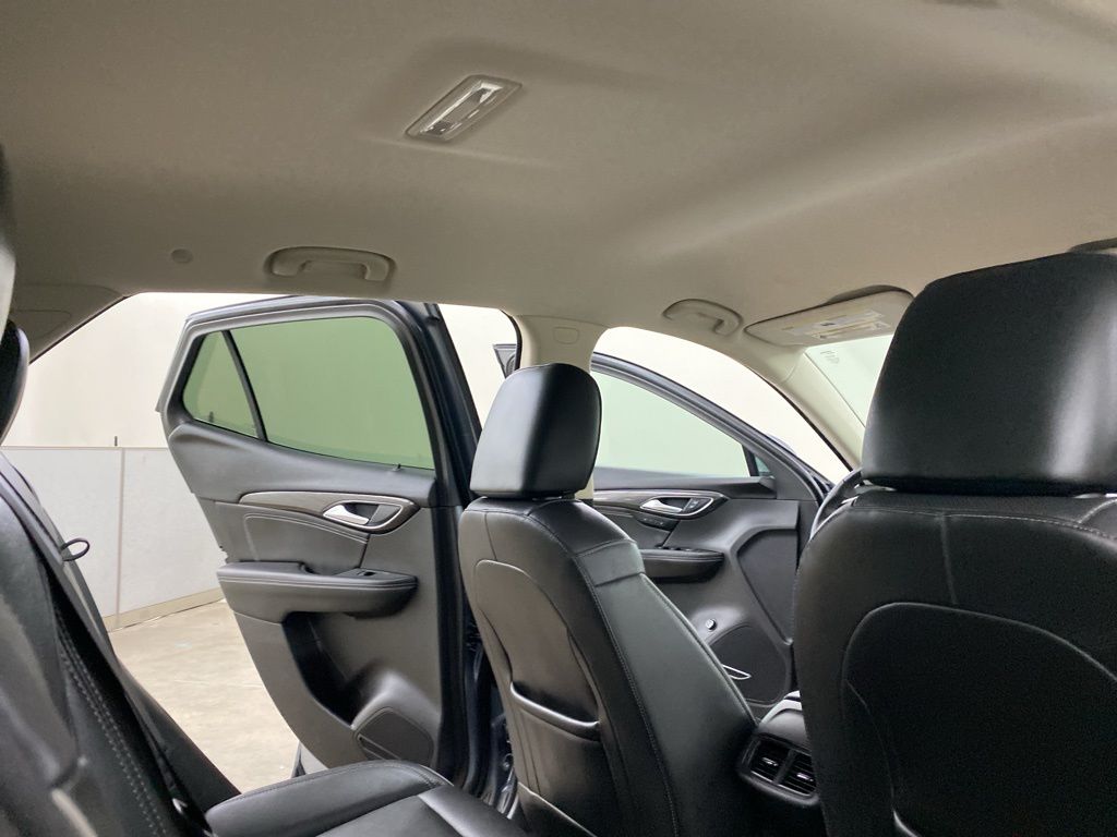 2021 Buick Envision Essence photo