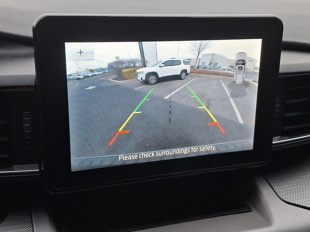 Thumbnail: 2023 Ford Explorer - 18