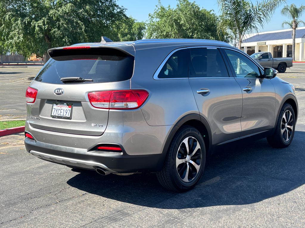 Thumbnail: 2017 Kia Sorento - 5
