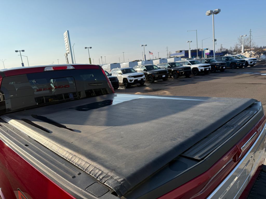 Used 2015 Red Ford Platinum image 27