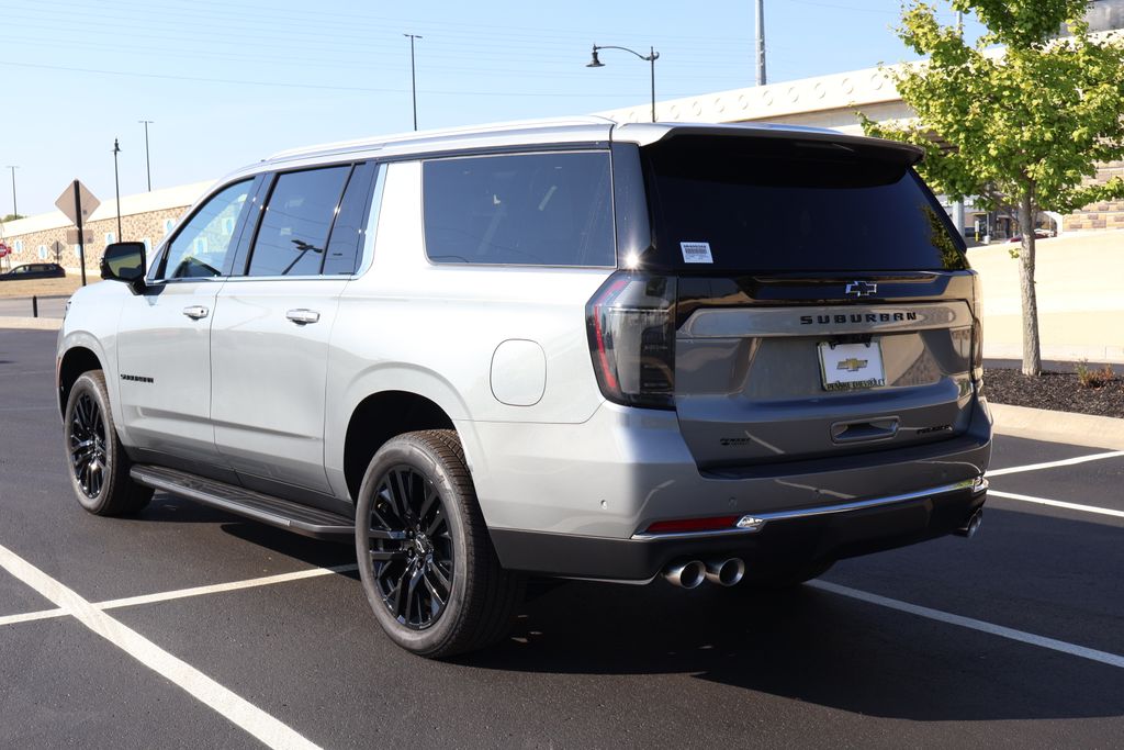 Thumbnail: 2025 Chevrolet Suburban - 5
