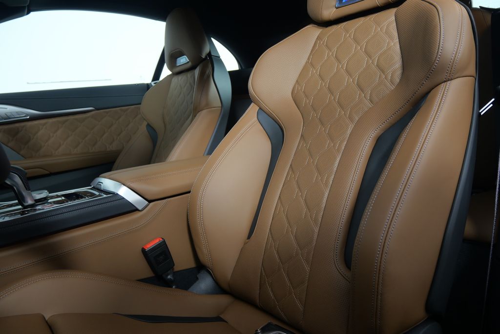 2025 BMW M8 Competition 15