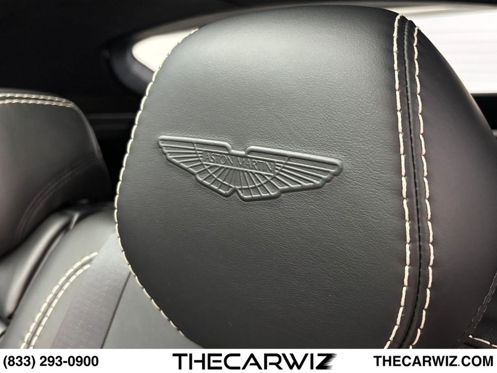 2021 Aston Martin DBX