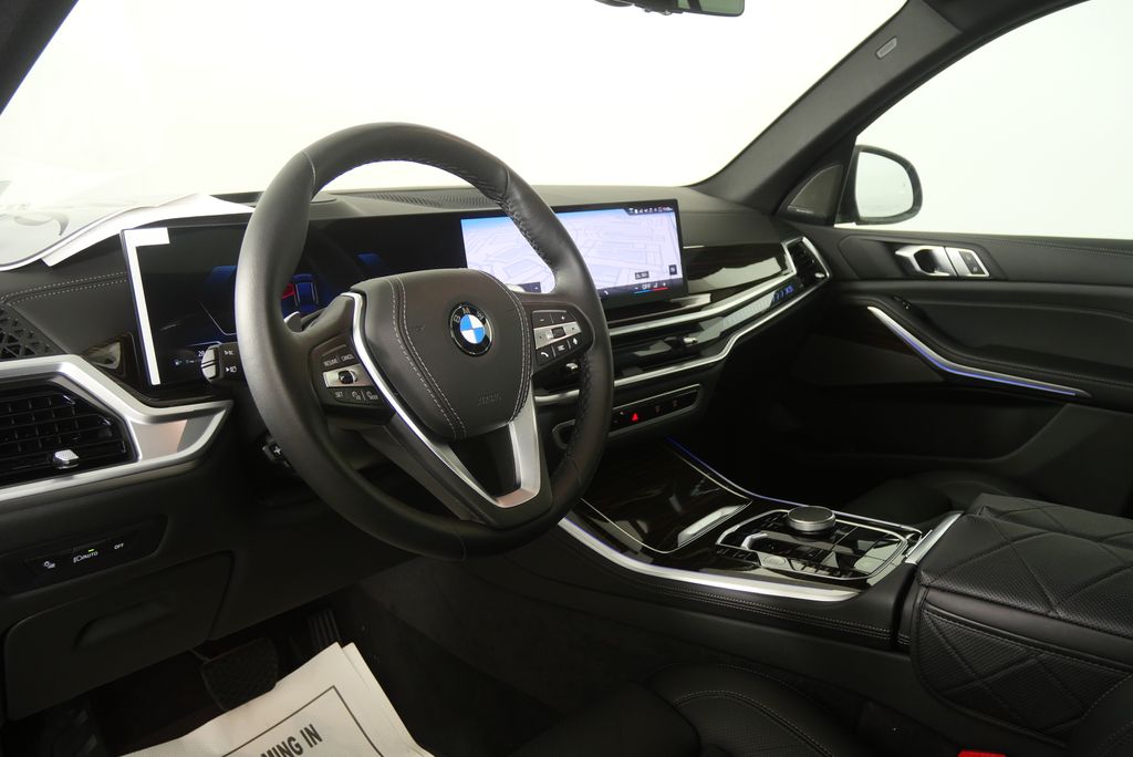 Thumbnail: 2026 BMW X5 - 12