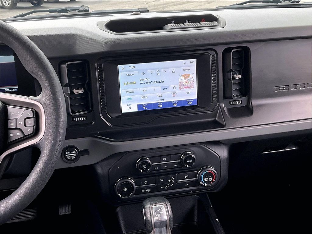 2021 Ford Bronco — photo 18
