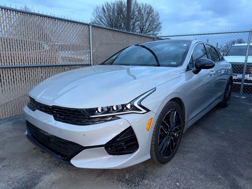 Wolf Gray 2022 Kia K5 GT FWD Sedan Front-Wheel Drive 8-Speed Dual Clutch