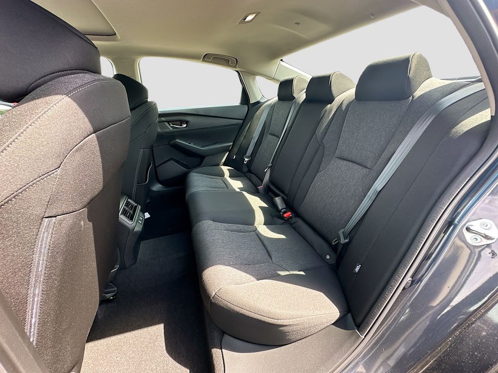 2025 Honda Accord SE 16