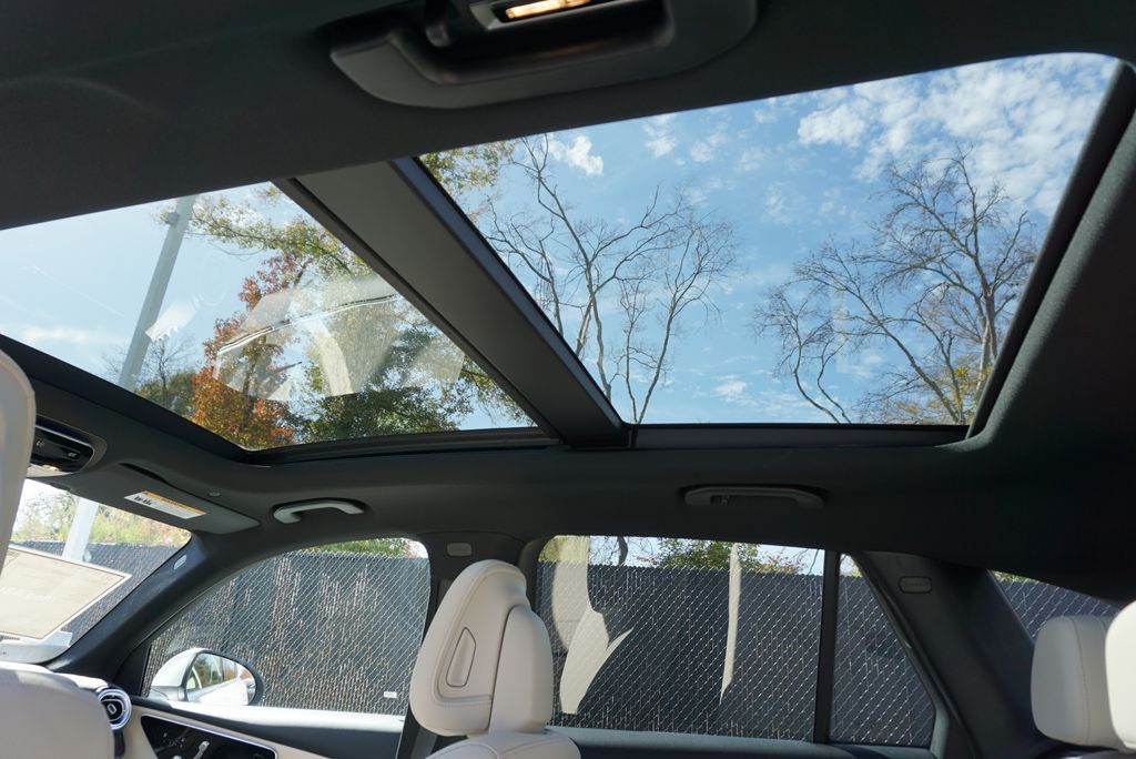 Thumbnail: 2026 Mercedes-Benz GLC - 16