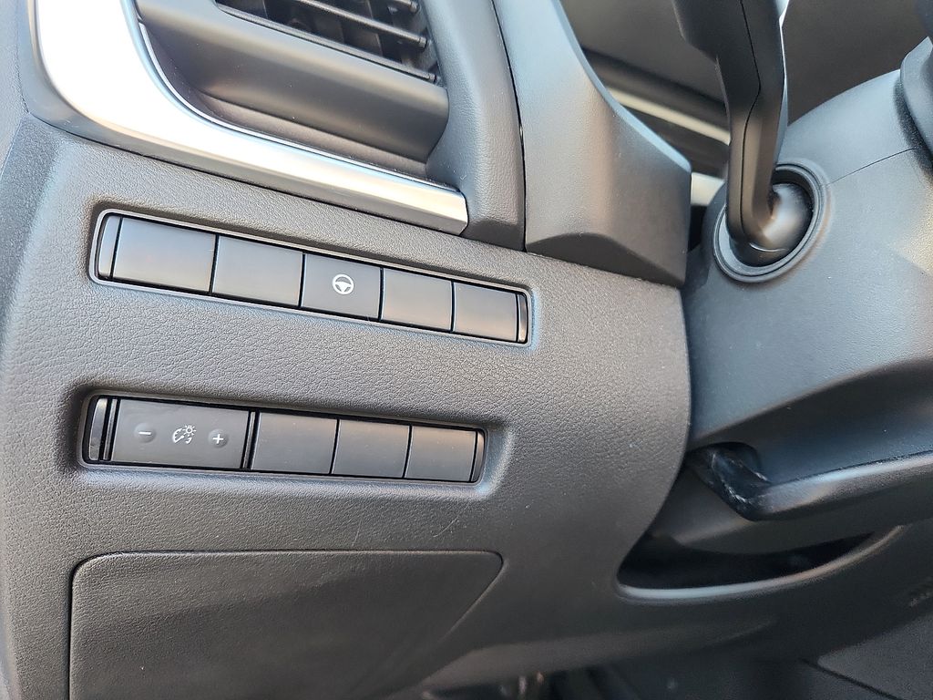 Thumbnail: 2023 Nissan Rogue - 25