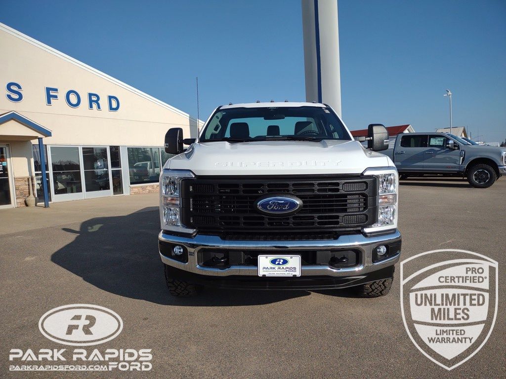 2025 Ford F-250SD XLT photo