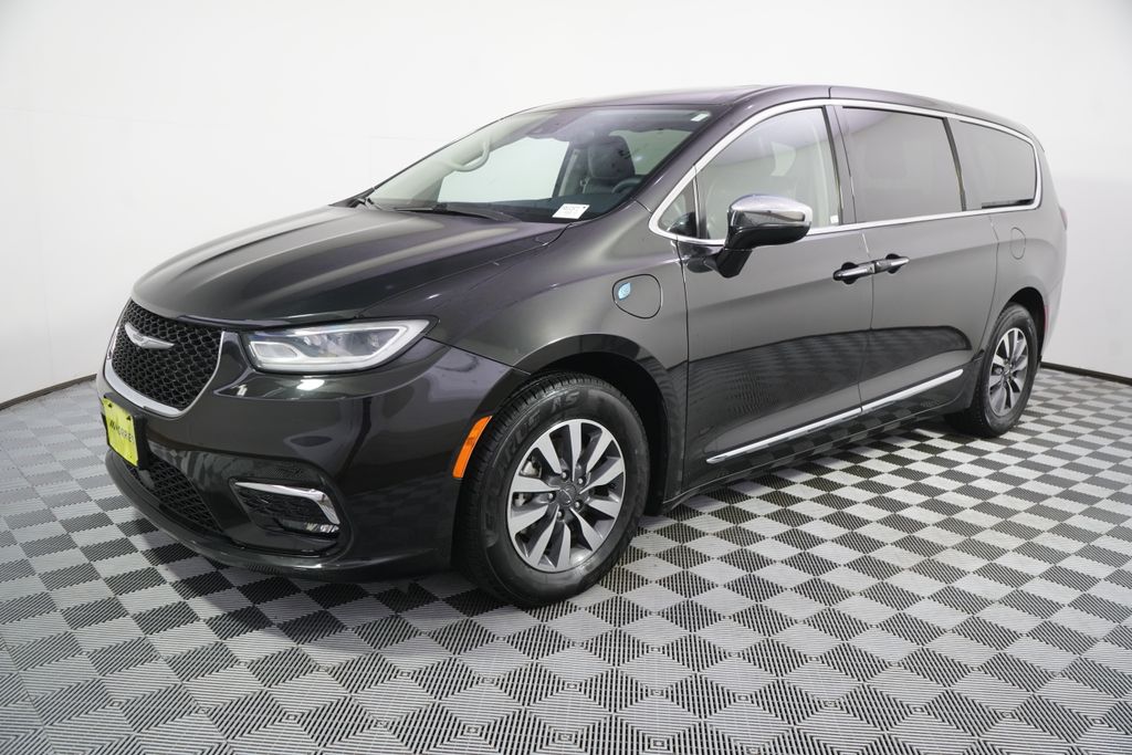 Used 2023 Chrysler Pacifica Hybrid Limited with VIN 2C4RC1S74PR630571 for sale in Forest Lake, Minnesota