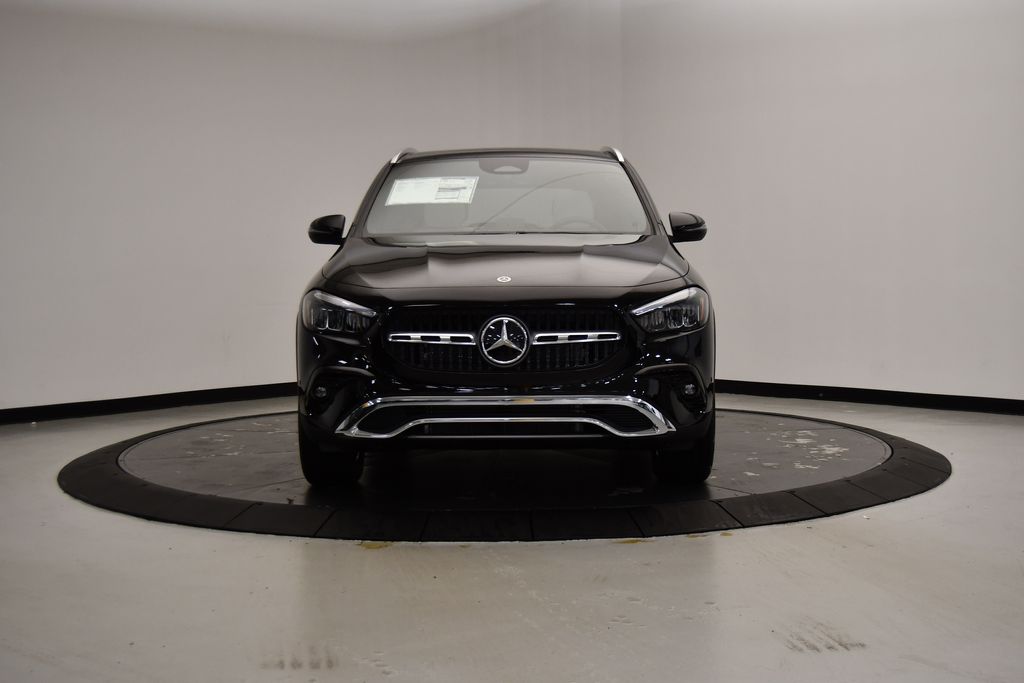 2025 Mercedes-Benz GLA 250 4MATIC 8