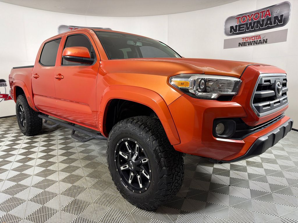 2017 Toyota Tacoma SR5 V6 Double Cab RWD