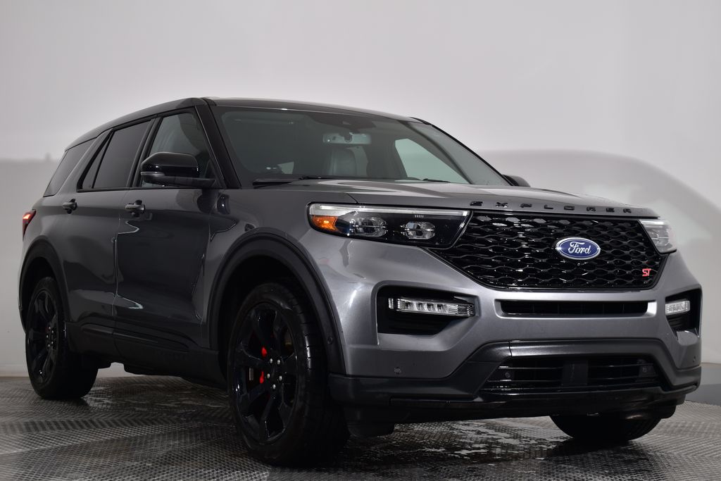 2022 Ford Explorer ST 7
