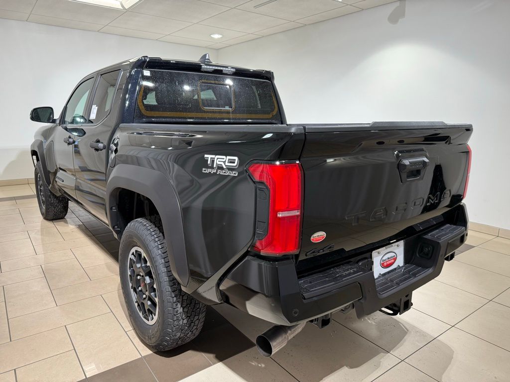 2025 Toyota Tacoma TRD Off-Road 3