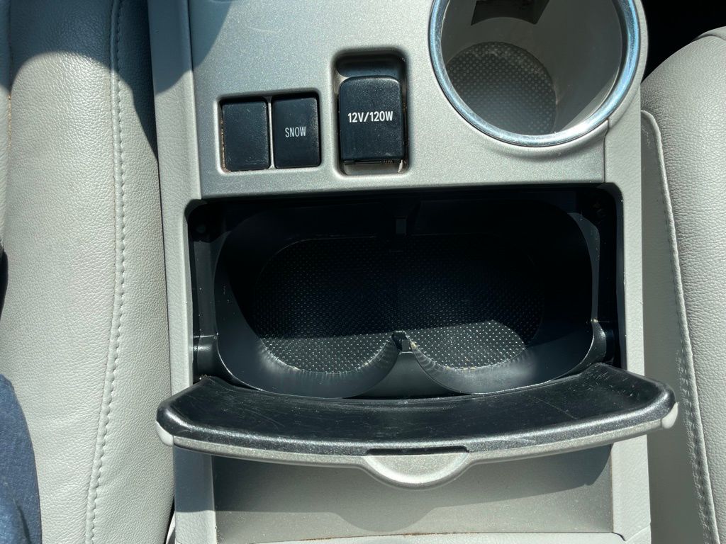 Thumbnail: 2012 Toyota Highlander - 20