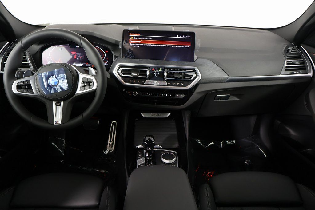 Thumbnail: 2025 BMW X4 - 4