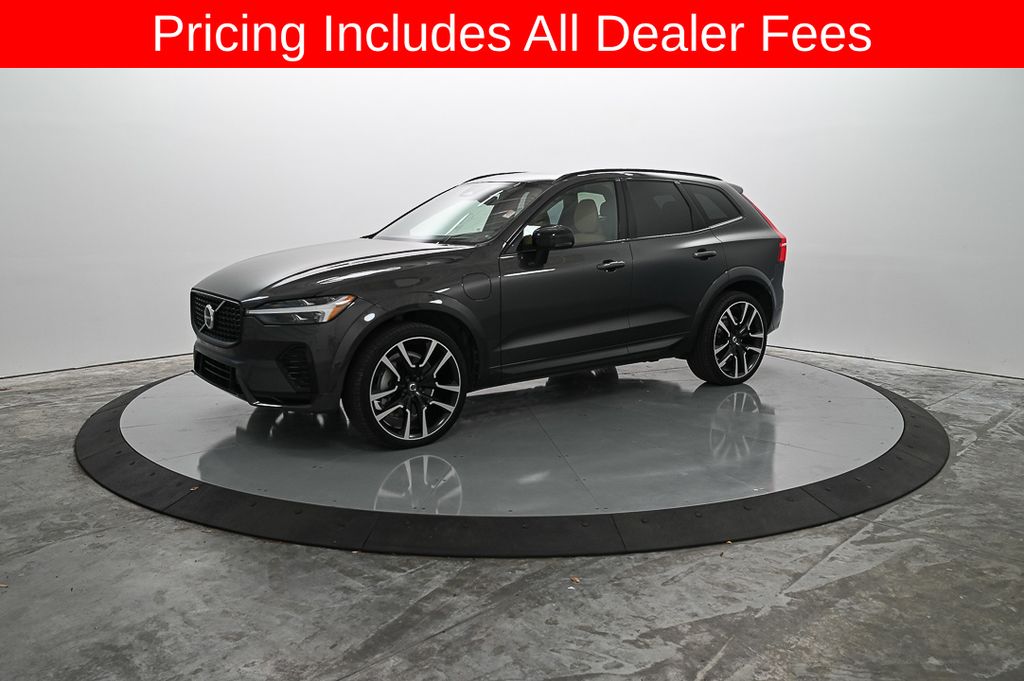 2024 Volvo XC60 T8 Ultimate Dark Theme AWD's photo