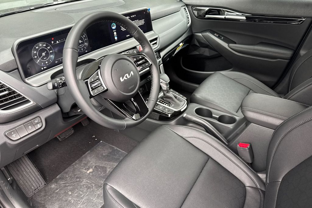new 2026 Kia Seltos car, priced at $30,385