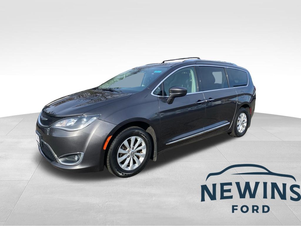 used 2019 Chrysler Pacifica car, priced at $12,995