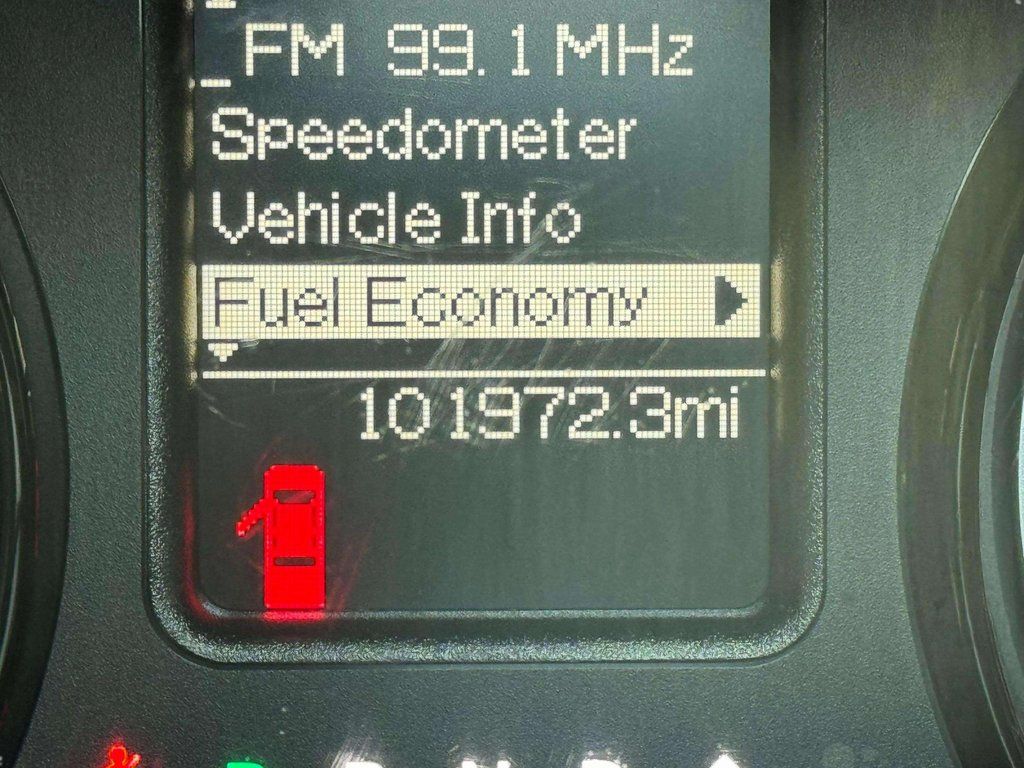 Used 2017 Brilliant Black Crystal Pearlcoat Ram SLT image 20