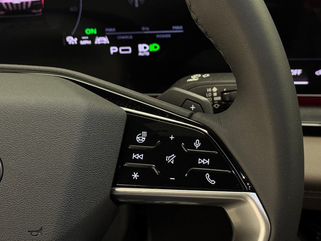 2025 Audi e-tron Premium 28