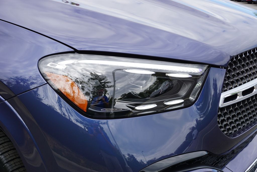 Thumbnail: 2026 Mercedes-Benz GLE - 10